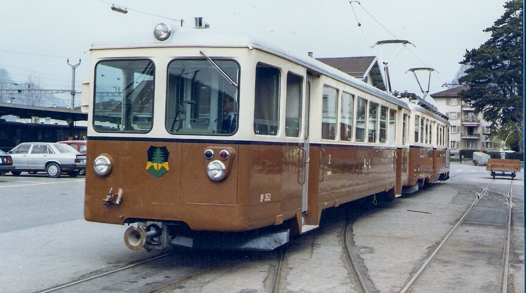 Bt 352