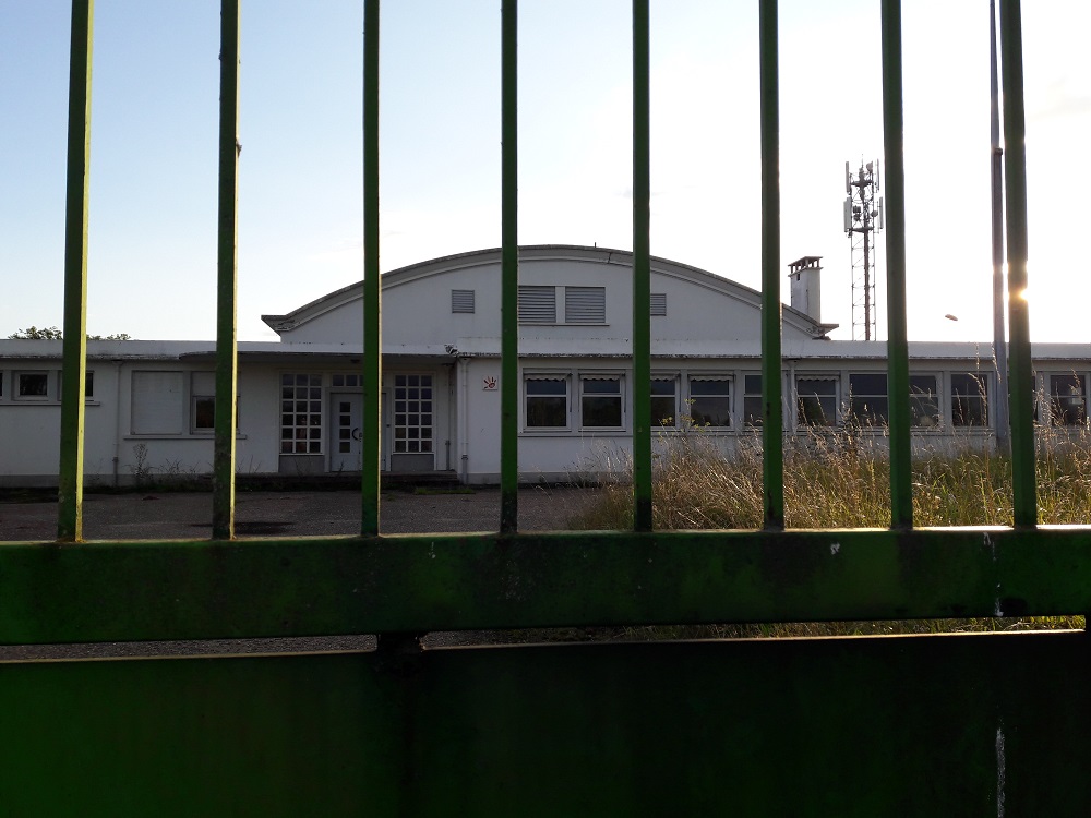 Nom�ny ancien b�timent �metteur